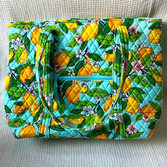 Vera Bradley Outlet Large Vera Tote - Lemon Grove - Picture 2 of 3